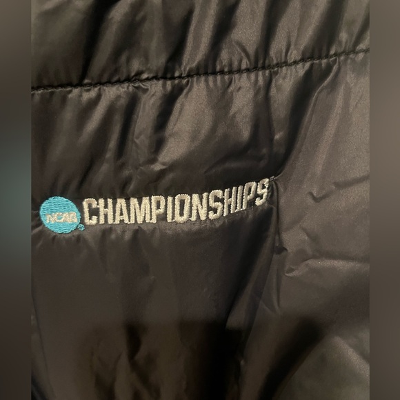 Under Armour UA Insulate Men’s Jacket | NCAA Championship logo - Picture 10 of 10